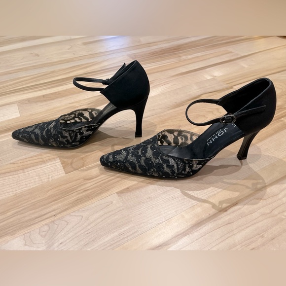 St. John Vintage 90s Black Lace / Leather Ankle Strap Evening Heels - Size 7 - Picture 10 of 13